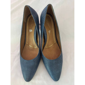 Vionic Blue Textured Heels